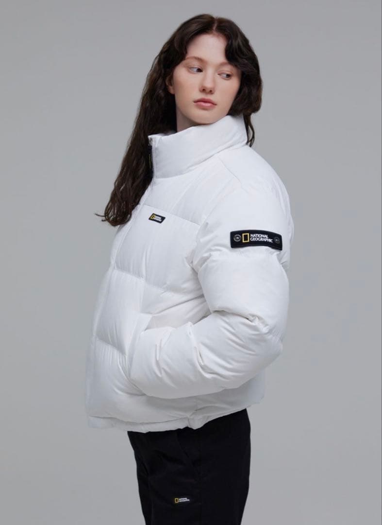 【新品】NATIONAL GEOGRAPHIC ホワイト ダウンジャケット