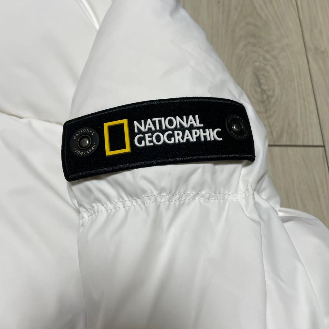 【新品】NATIONAL GEOGRAPHIC ホワイト ダウンジャケット
