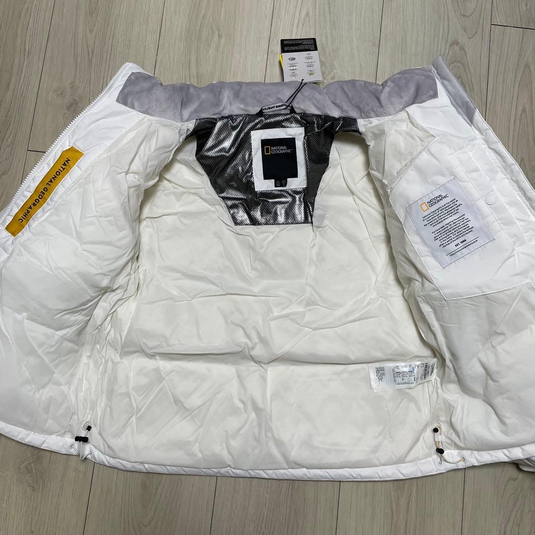 【新品】NATIONAL GEOGRAPHIC ホワイト ダウンジャケット