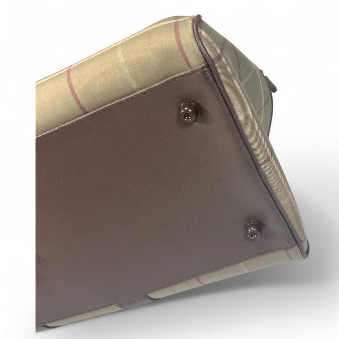 バーバリー 大容量 チェック柄 ボストンバッグ 美品　ポーチ付き　旅行