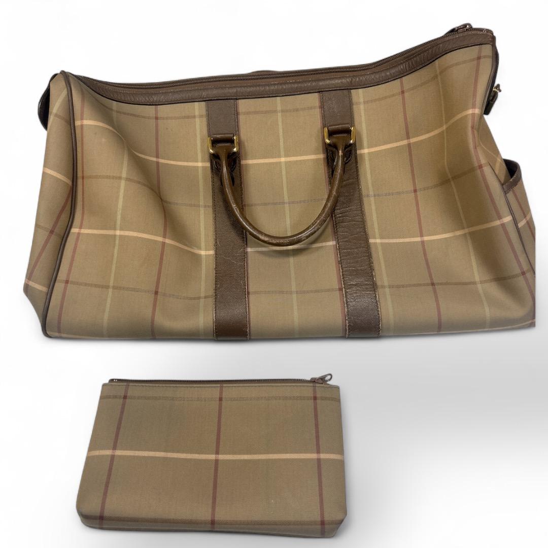 バーバリー 大容量 チェック柄 ボストンバッグ 美品　ポーチ付き　旅行