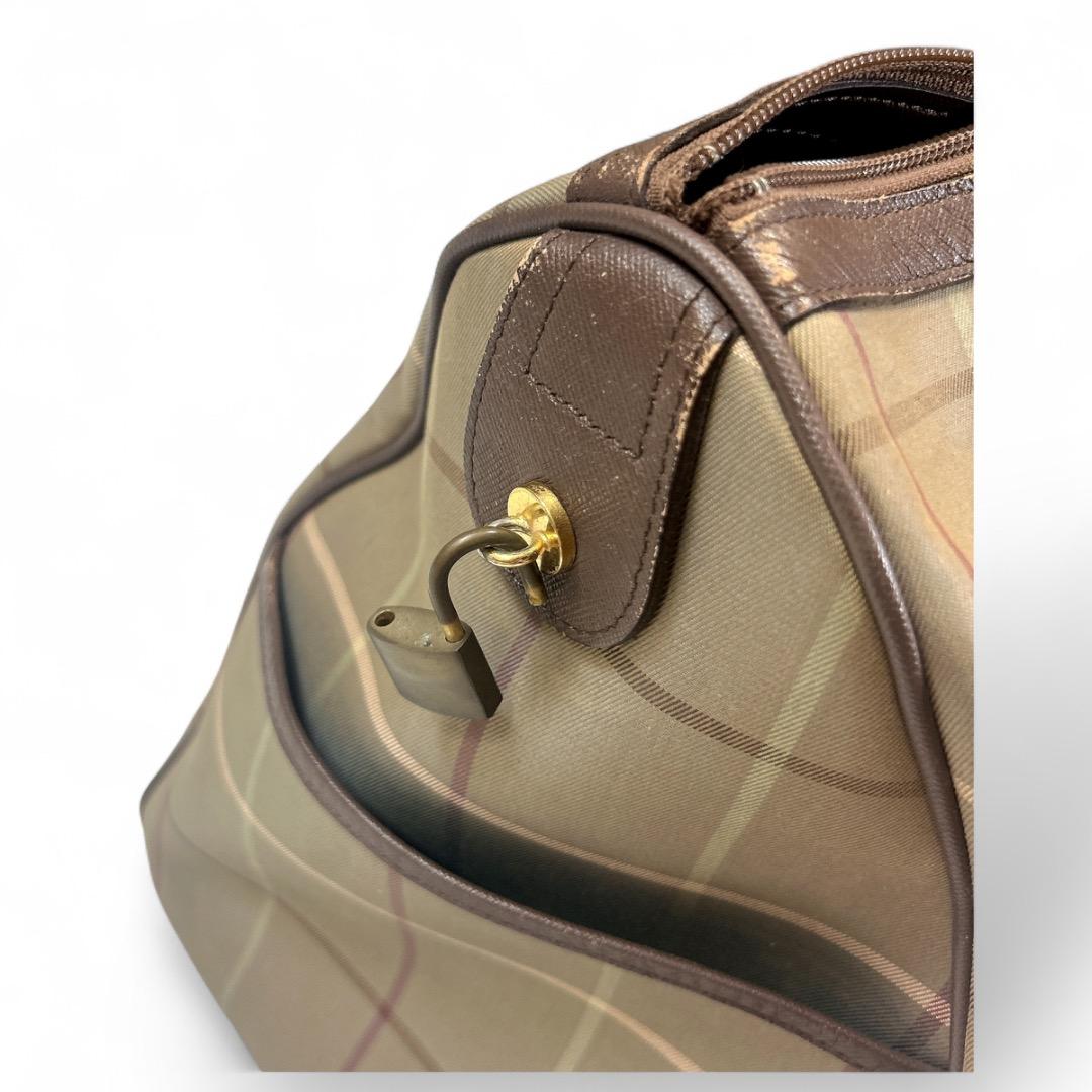 バーバリー 大容量 チェック柄 ボストンバッグ 美品　ポーチ付き　旅行