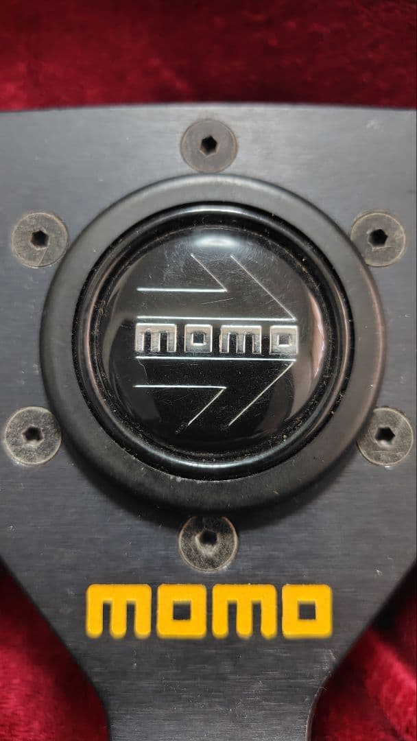 momo ステアリング 直径32cm イタリア製