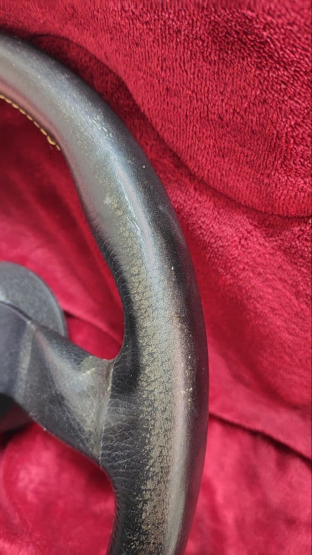 momo ステアリング 直径32cm イタリア製