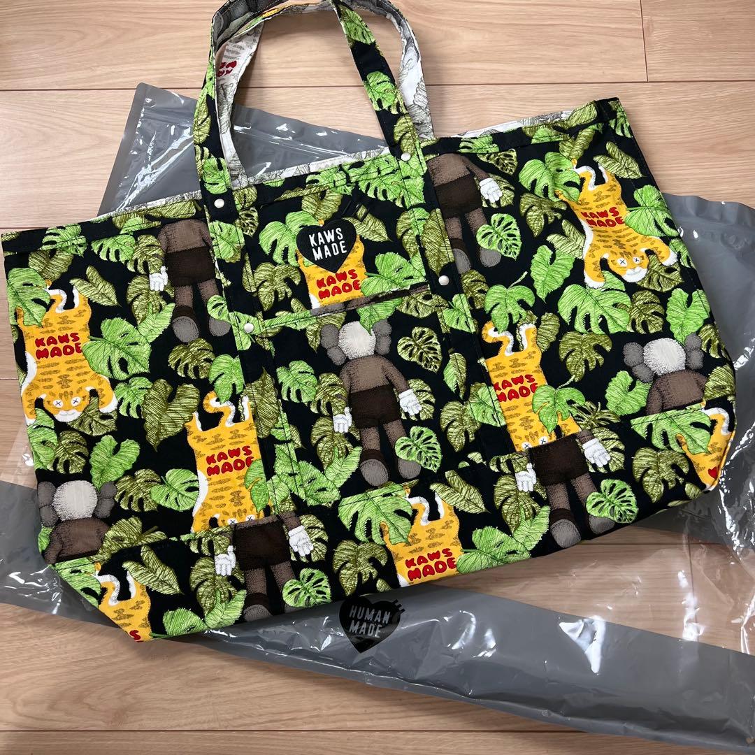 【新品未使用】KAWS MADE REVERSIBLE TOTE BAG