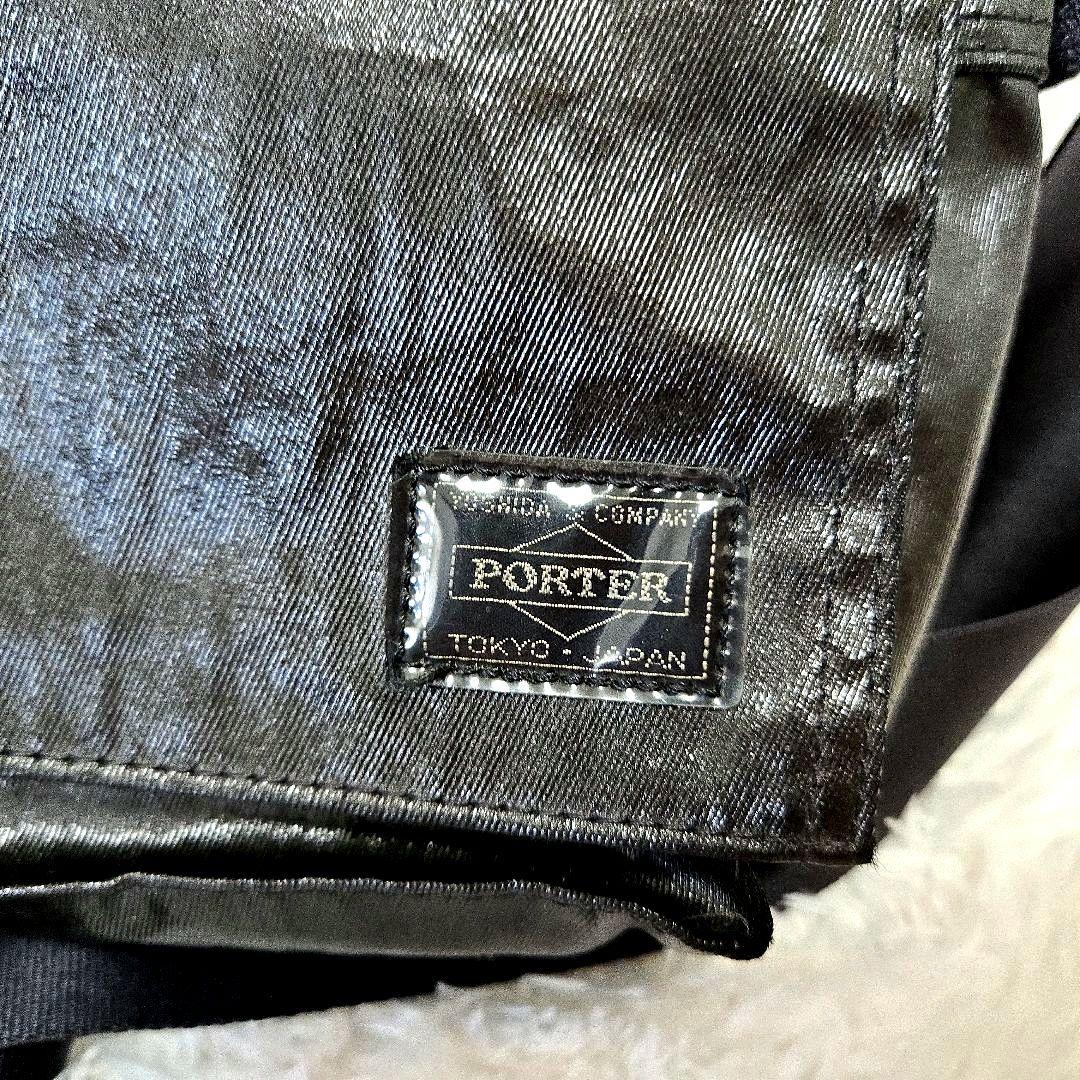 美品 PORTER フリースタイル シャイン メッセンジャーバッグ 黒