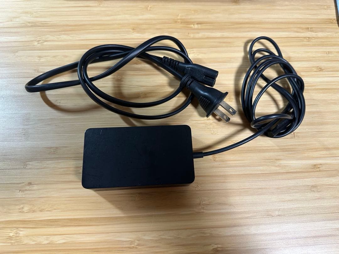 Microsoft Surface Pro9 本体とキーボードとタッチペン