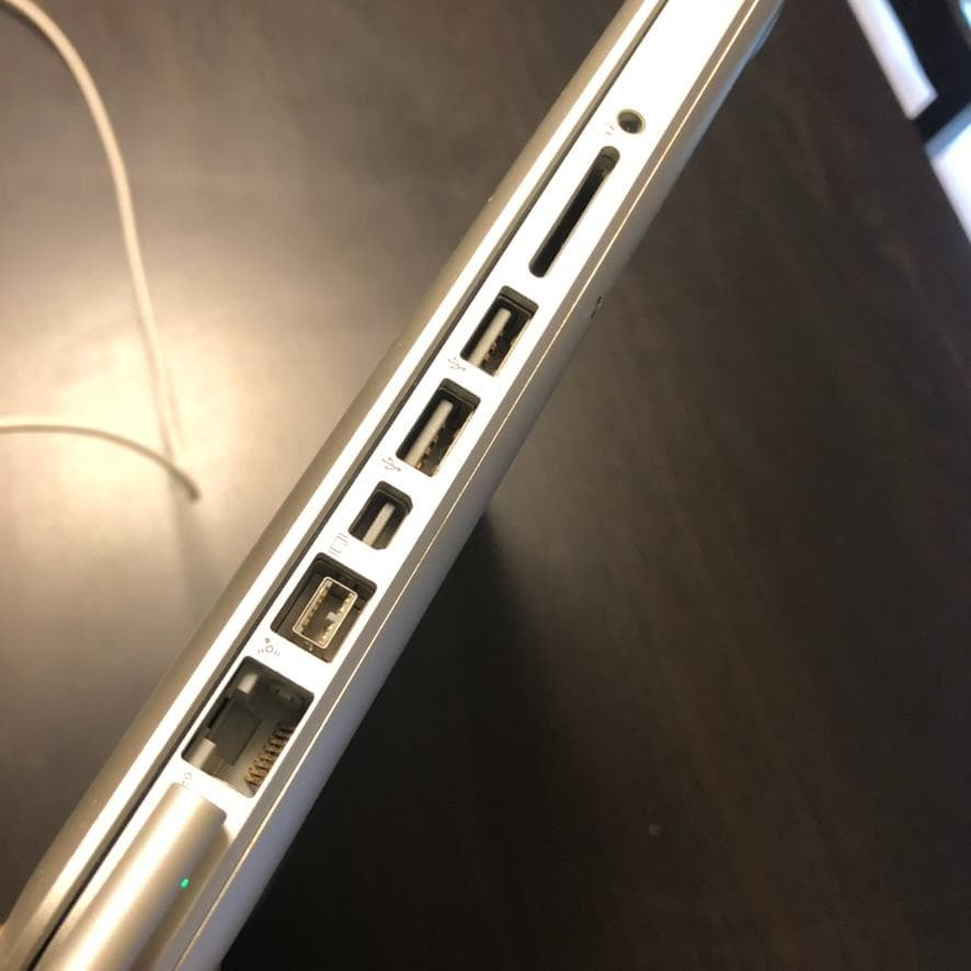 MacBook Pro 13インチ Mid 2009 MB990J/A