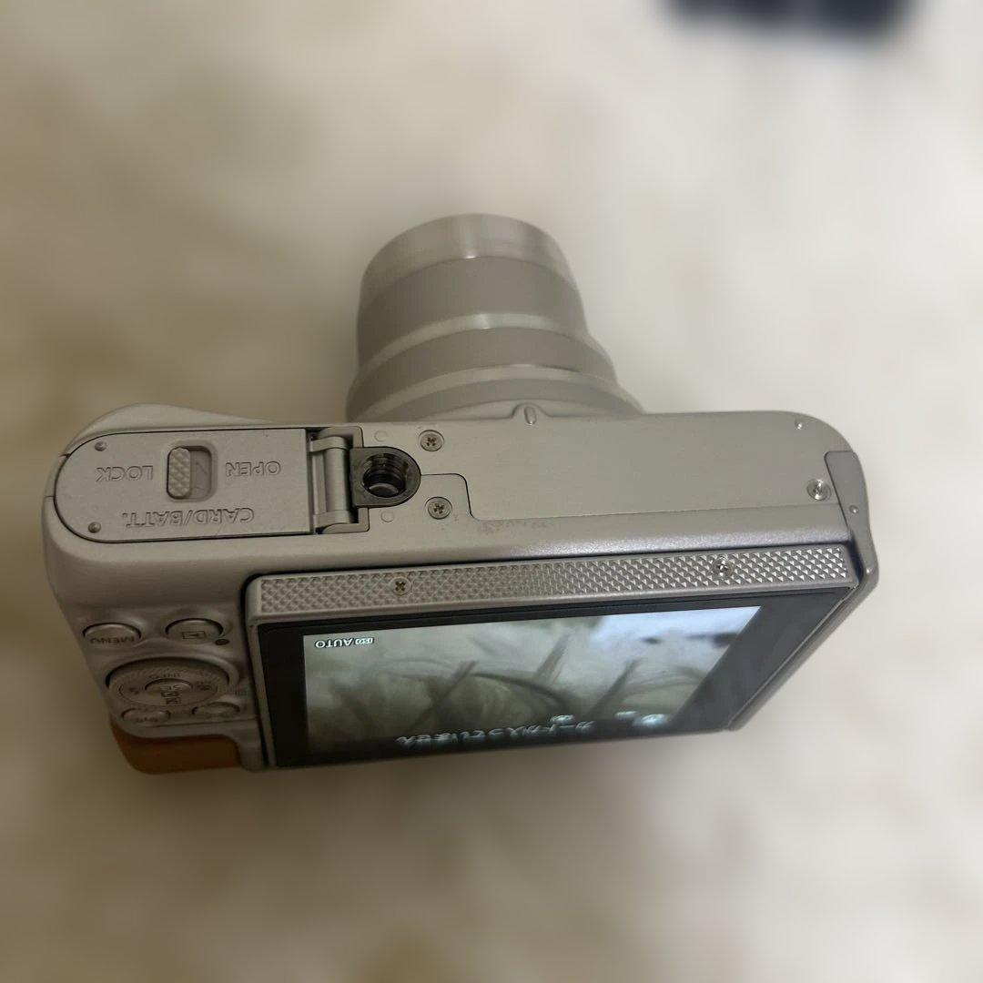 【極美品】Canon PowerShot SX740 HS シルバー　デジカメ