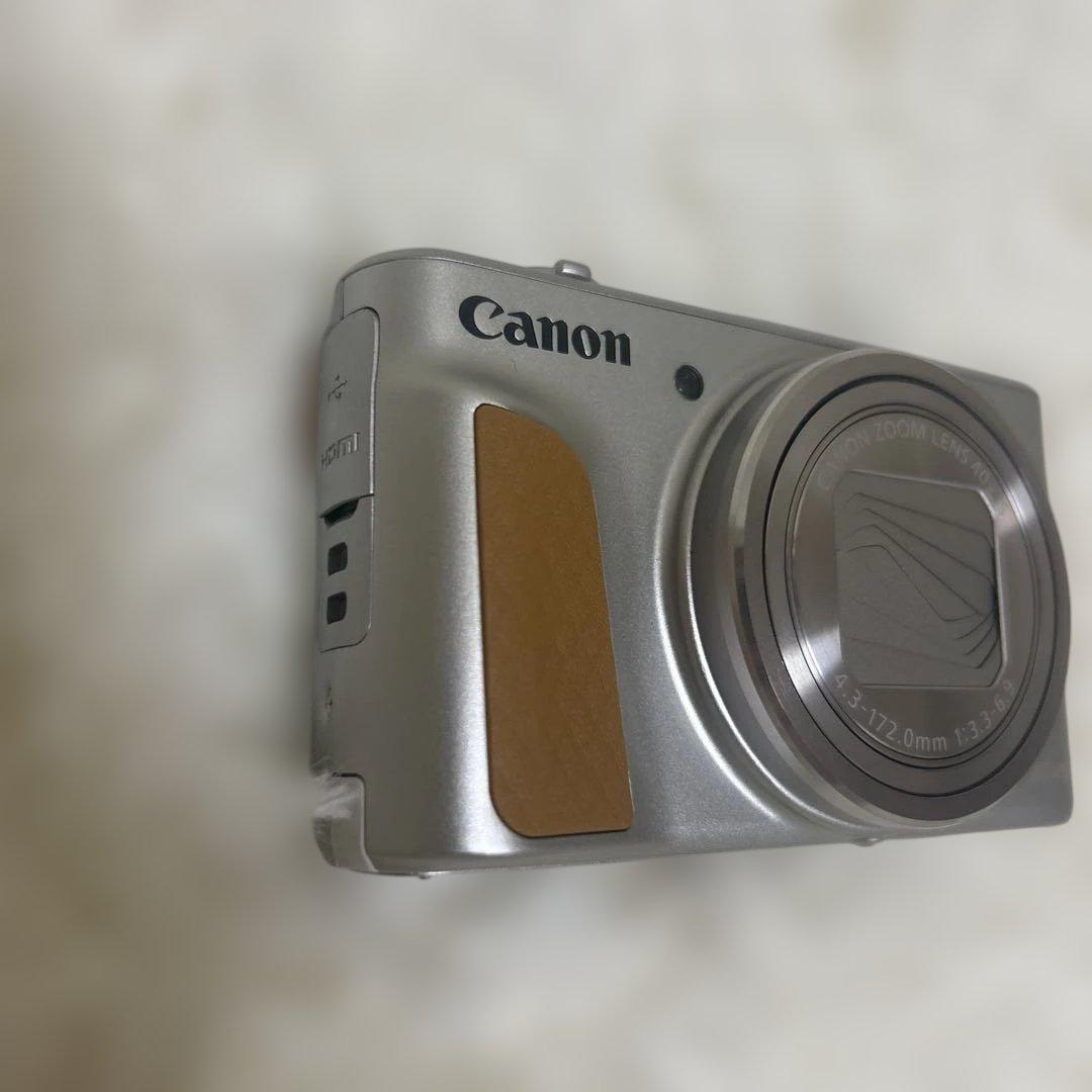 【極美品】Canon PowerShot SX740 HS シルバー　デジカメ