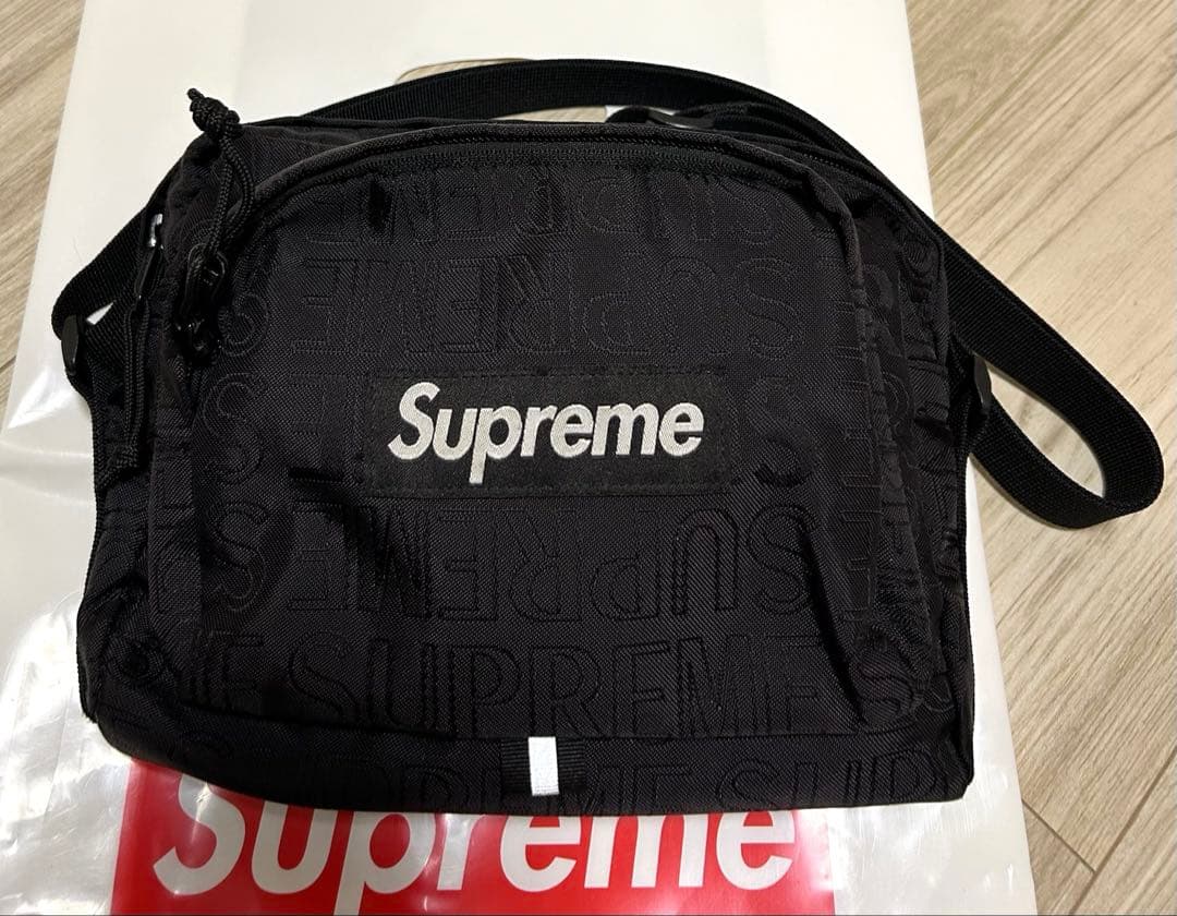 24時間以内発送 完売品 美品 黒色 19ss Shoulder Bag