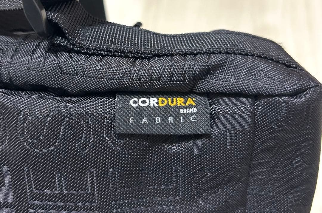 24時間以内発送 完売品 美品 黒色 19ss Shoulder Bag