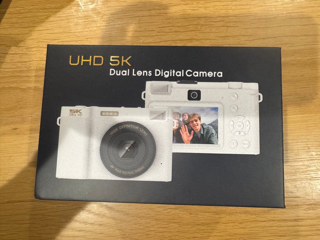 UHD 5K デュアルレンズデジタルカメラ 予備バッテリー2個　望遠レンズ付き