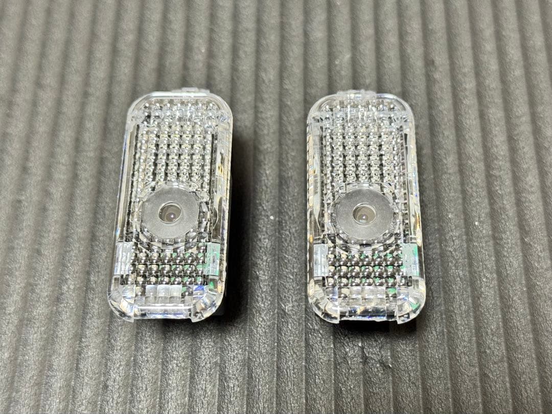 美品 アウディ ドアエントリーライト Sロゴマーク 2個セット