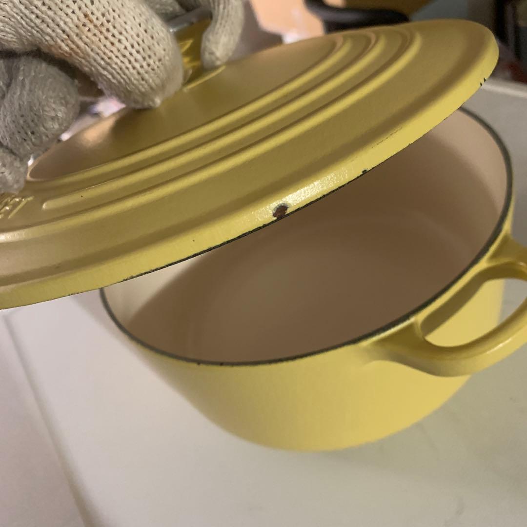 【美品】ルクルーゼ ココットロンド 鍋22 ミモザ