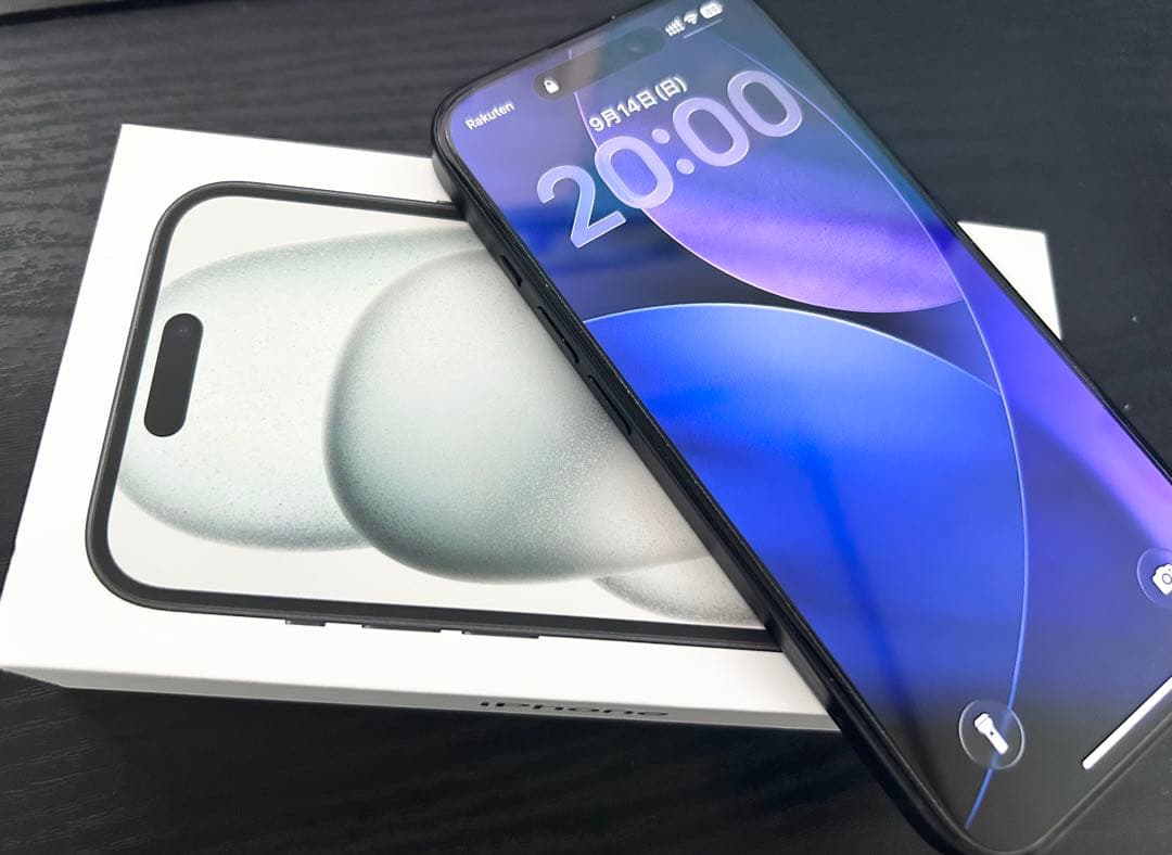 【美品】iPhone15 512GB SIMロック無し ブラック