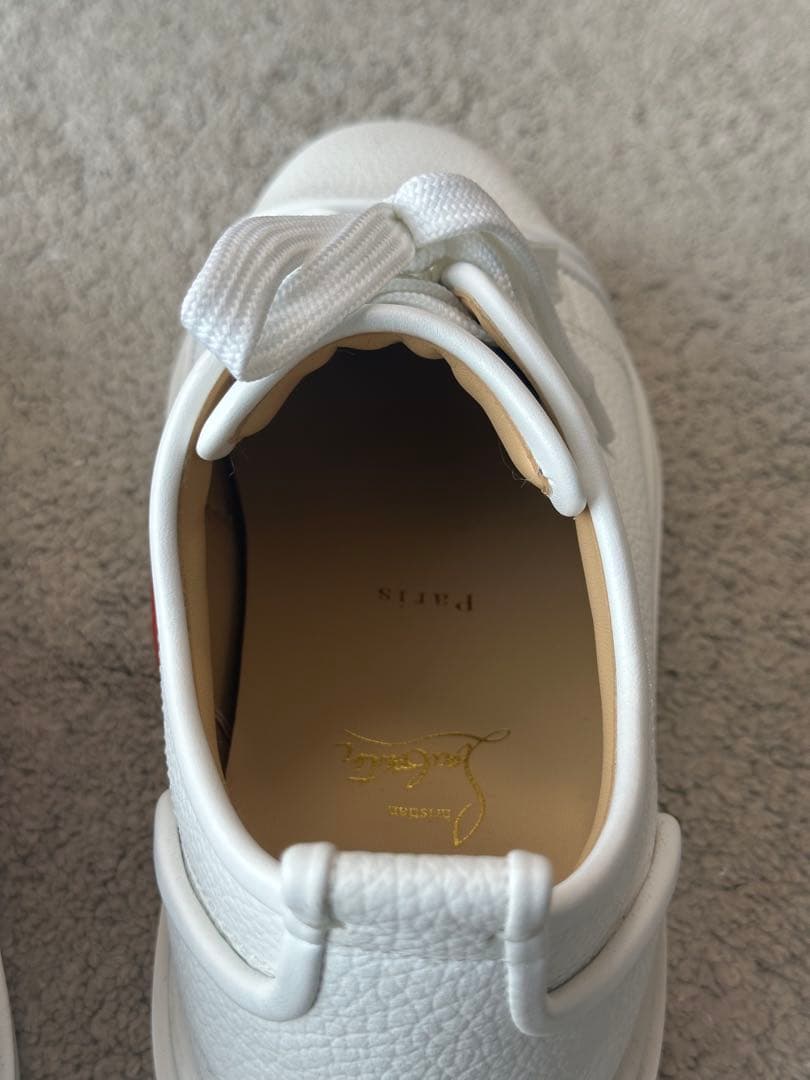 クリスチャン・ルブタン ホワイトスニーカー