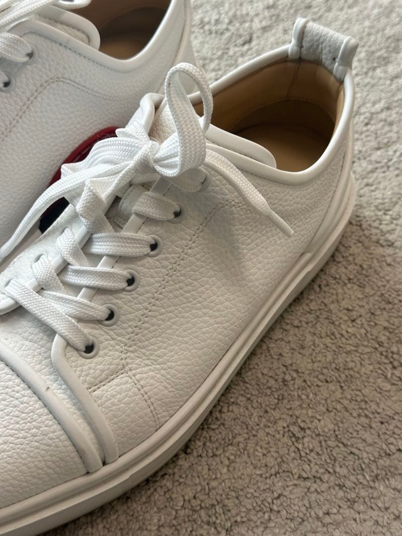 クリスチャン・ルブタン ホワイトスニーカー