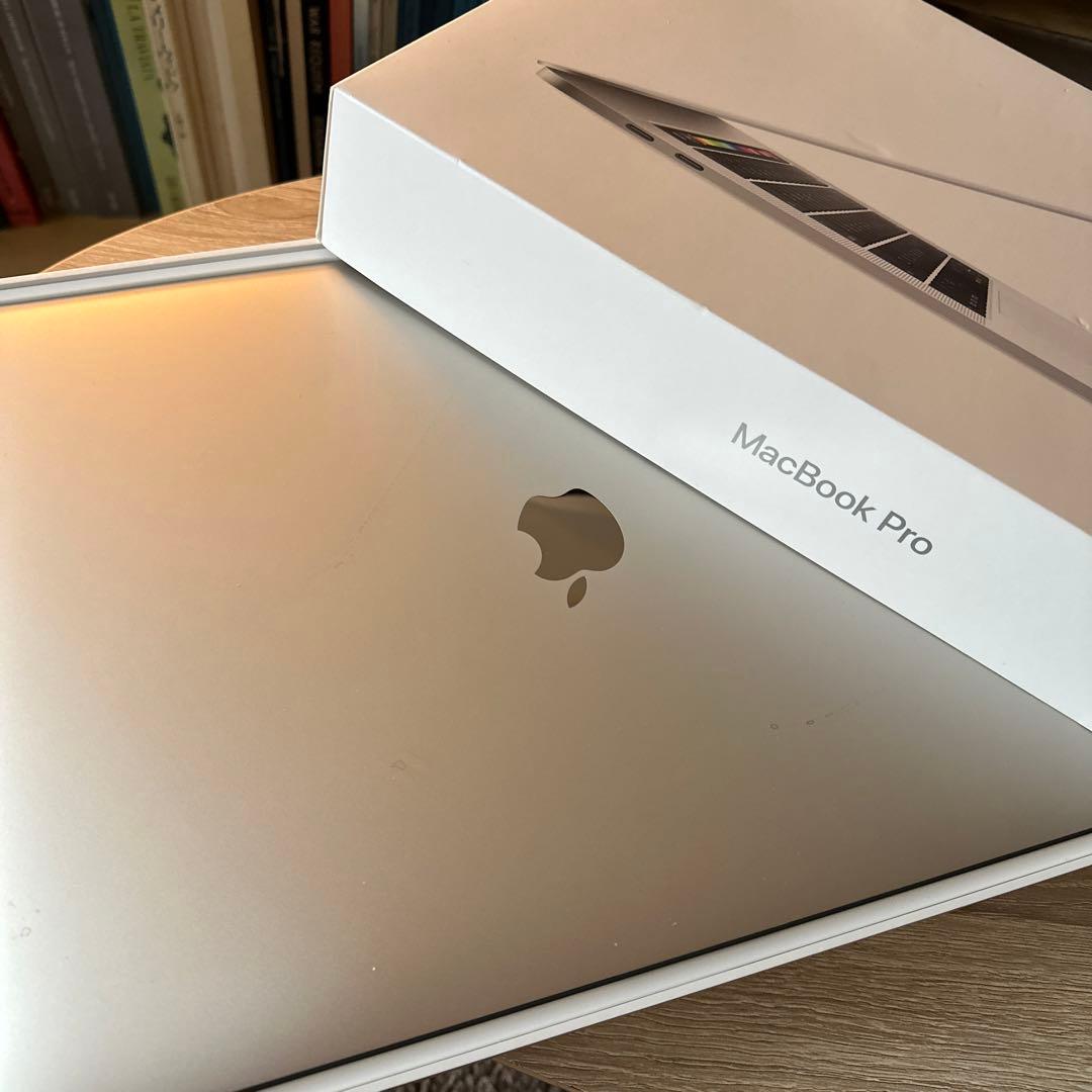 極美品　MacBookPro 2019 値下交渉可