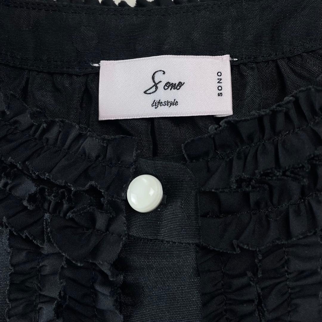 美品 Sonoソーノ 近年 シャドードットフリルブラウス ギャザー 洗える 黒
