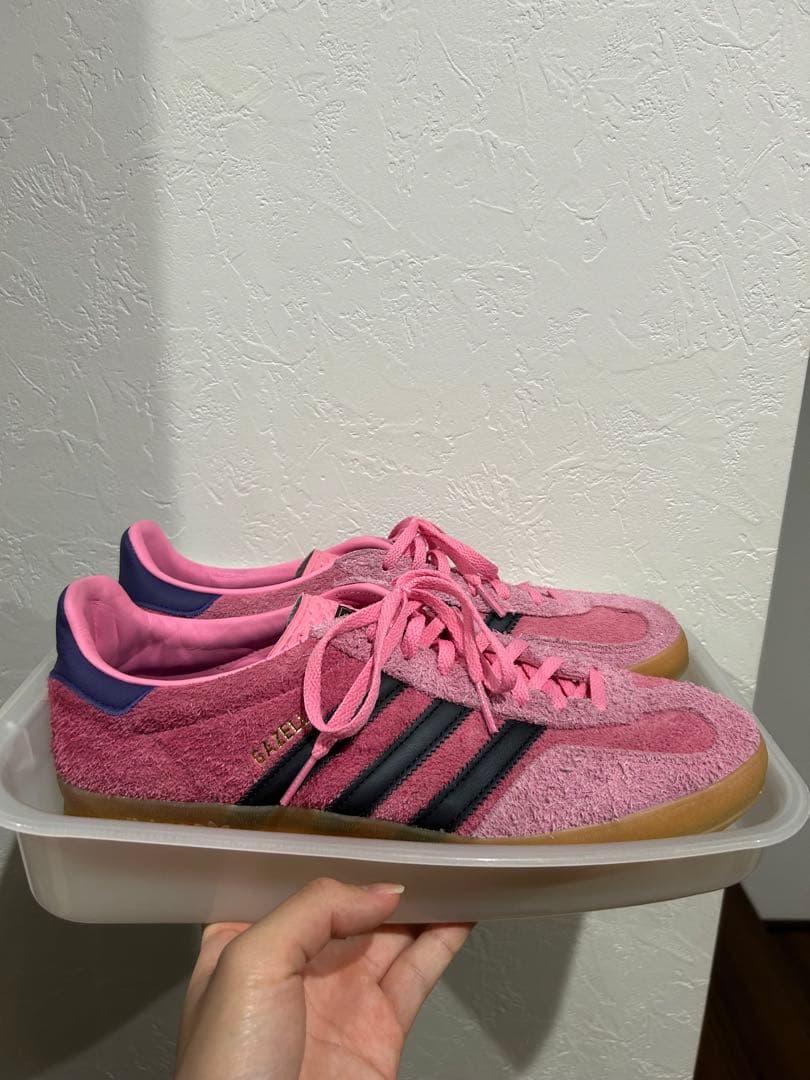 adidas gazelle ピンク 28.0