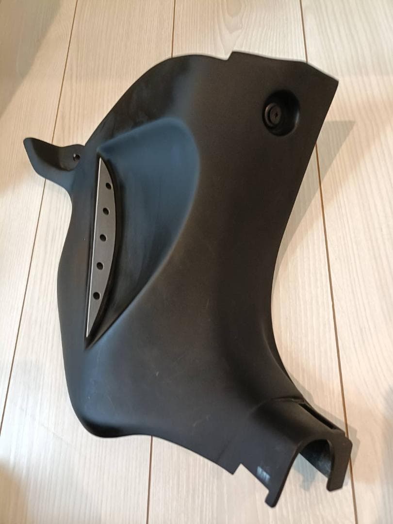 CX-5 KF、CX-8 KG用右足フットレスト付きトリムカバー