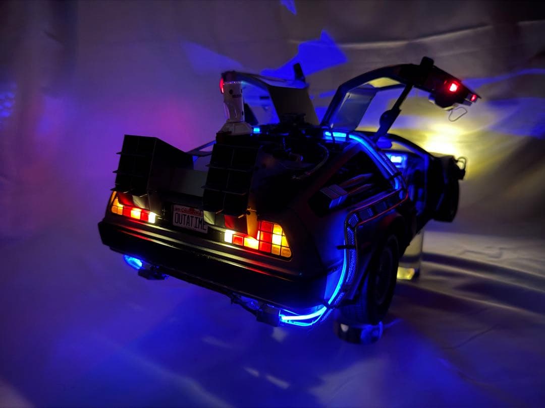 【超美品】Deagostini 1/8 デロリアン 完成品