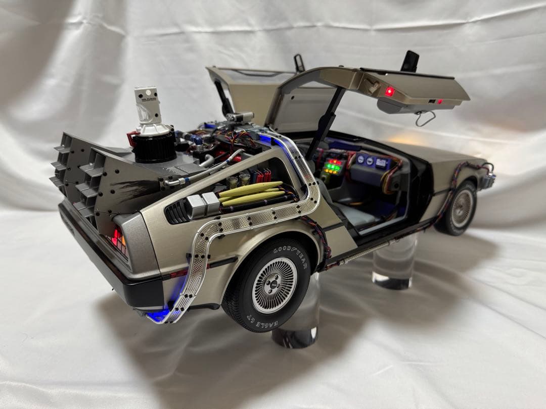 【超美品】Deagostini 1/8 デロリアン 完成品