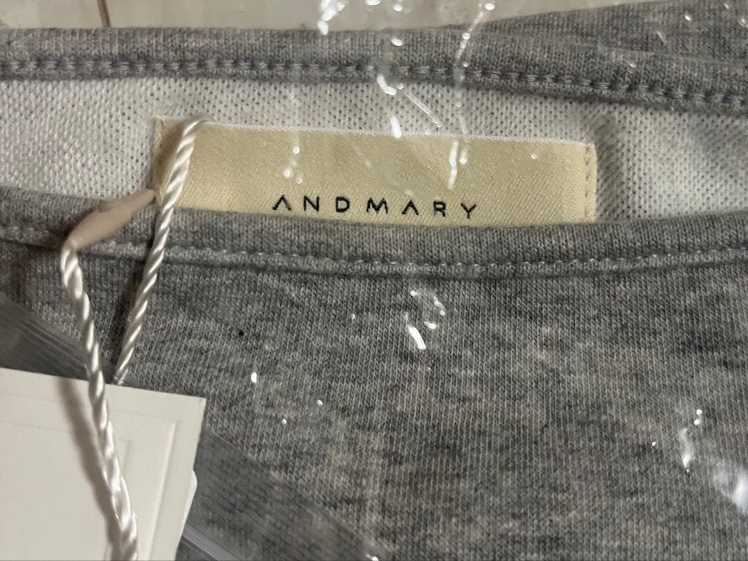 トップス Mary logo choker tops