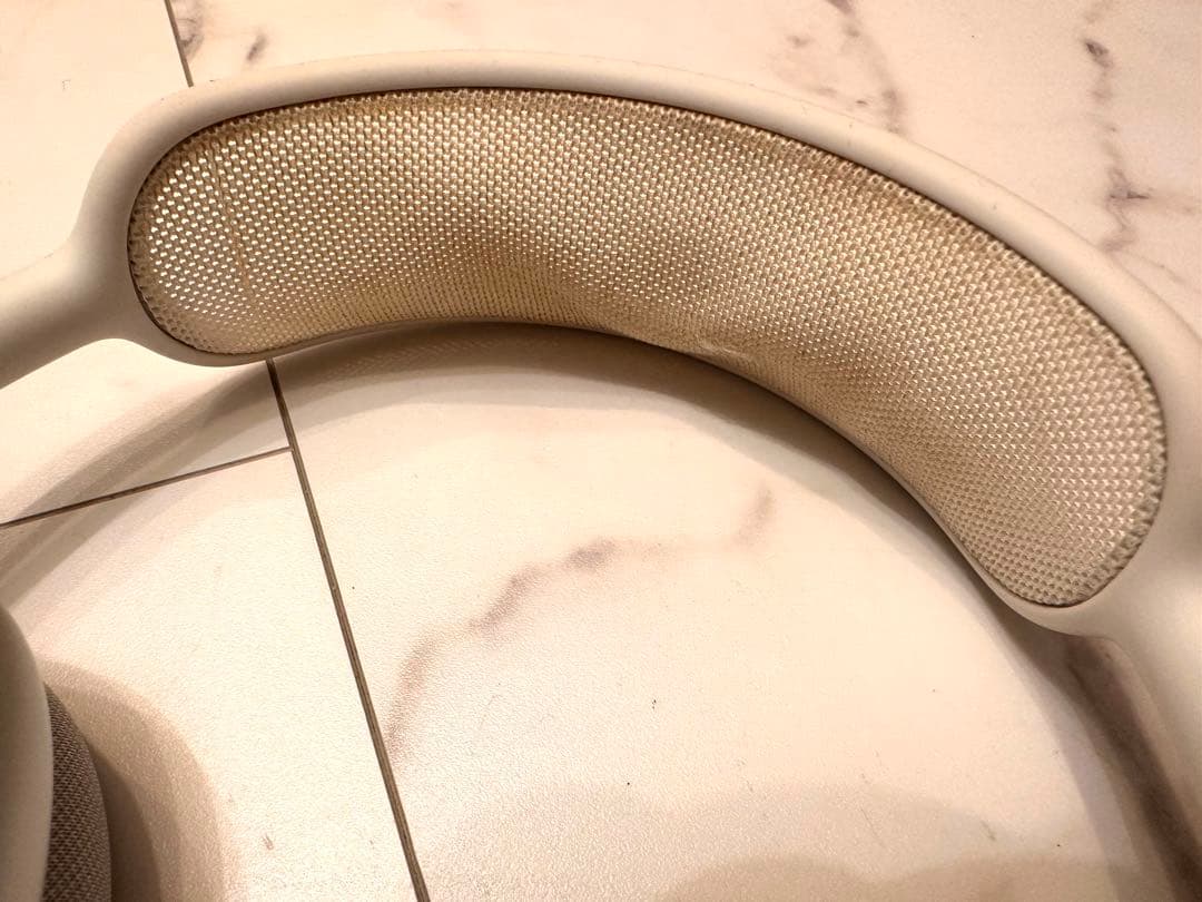 【中古品】AirPods MAX スターライト シルバー