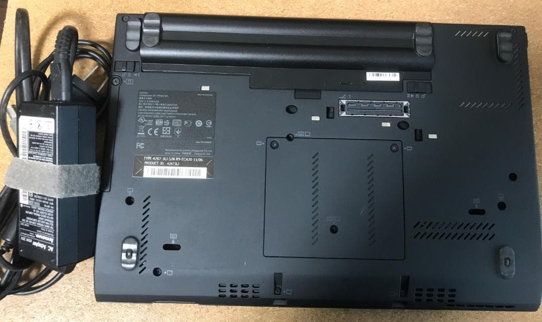 Lenovo ThinkPad X220 メモリ16GB SSD240GB