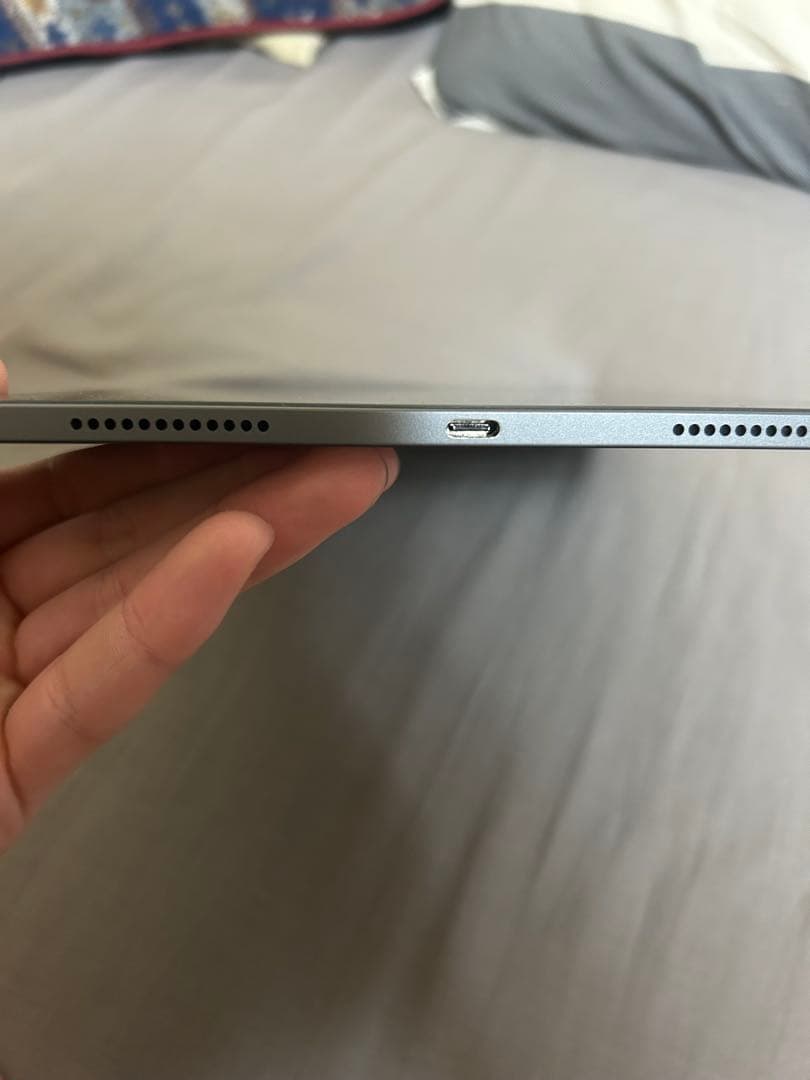 新品iPad Air 5スペースグレー 本体 充電器付き保証付き すぐ発送可能