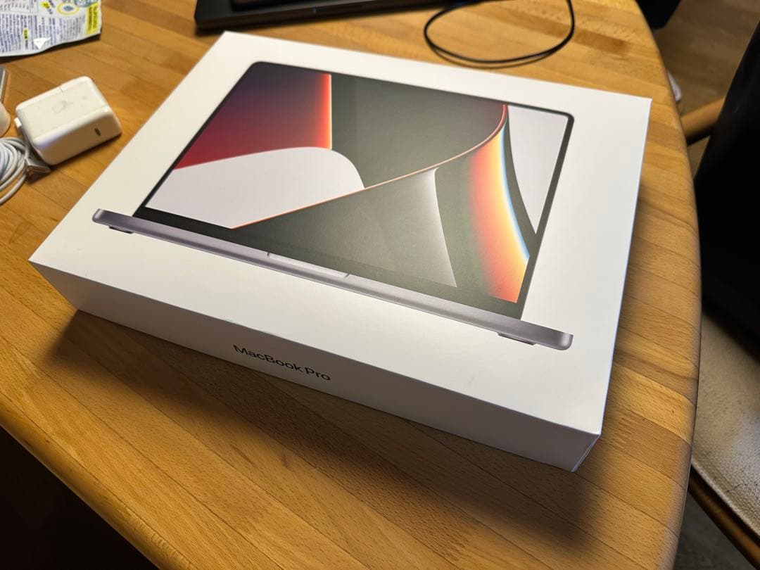 MacBook本体 MacBook Pro 14-inch Model No. A2442