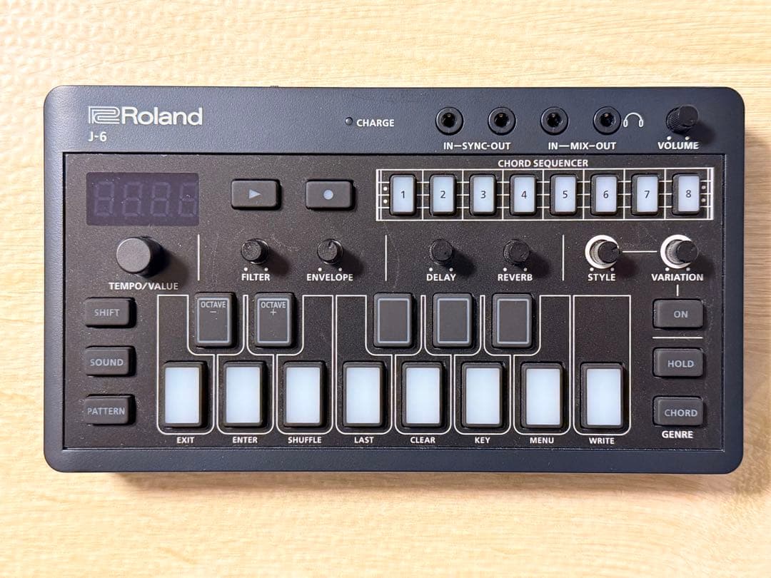 Roland J-6 コードシンセサイザー