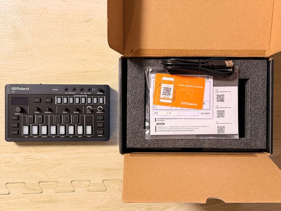 Roland J-6 コードシンセサイザー