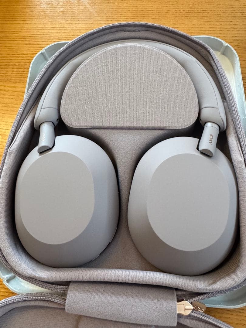 新品未使用品　SONY ソニー WH-1000XM5 スモーキーピンク　開封済み