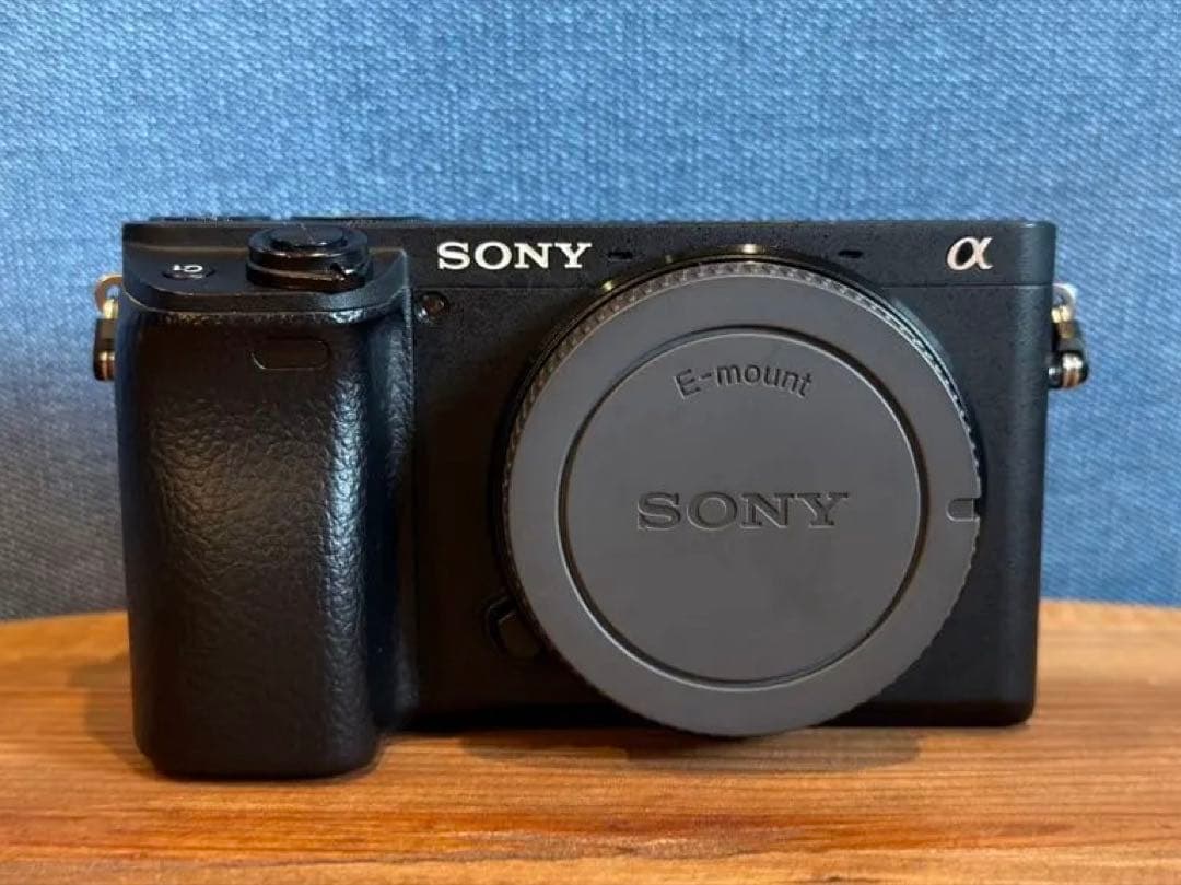 【中古】SONY α6400（バッテリー2個+充電器付）