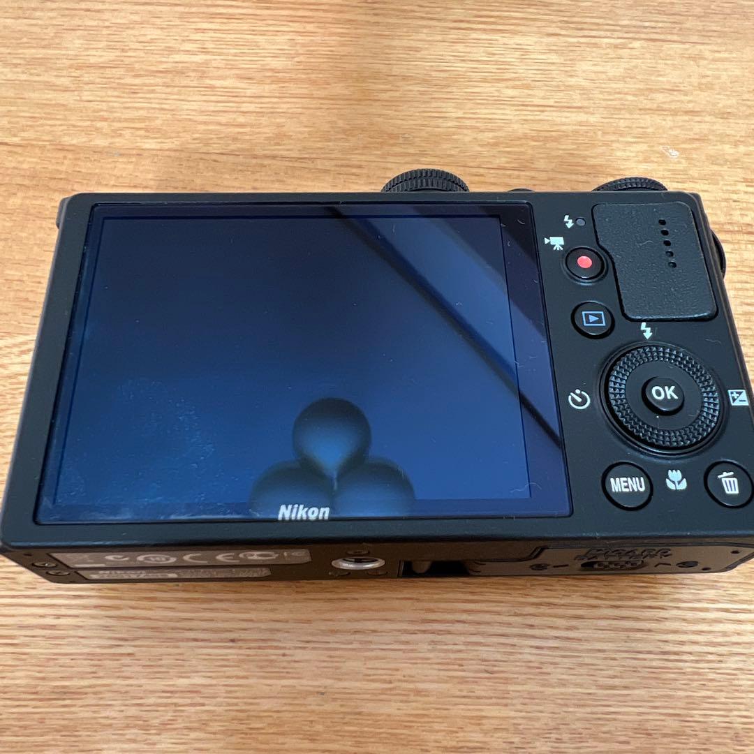 デジタルカメラ nikon coolpix p330