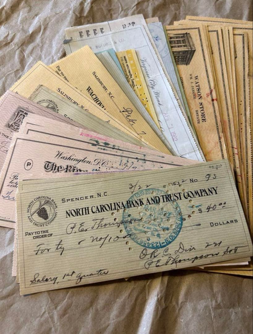 本日限定！★ 紙モノ詰め込みBOX ★ 60サイズ　海外 紙もの ヴィンテージ