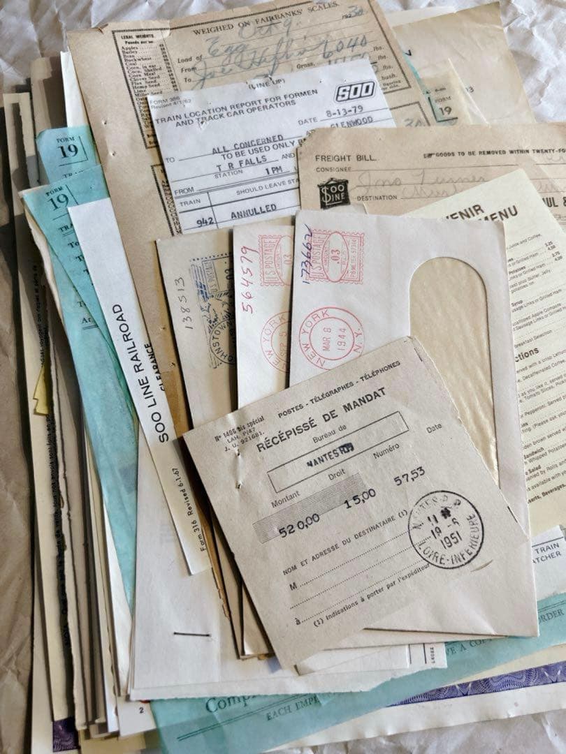 本日限定！★ 紙モノ詰め込みBOX ★ 60サイズ　海外 紙もの ヴィンテージ