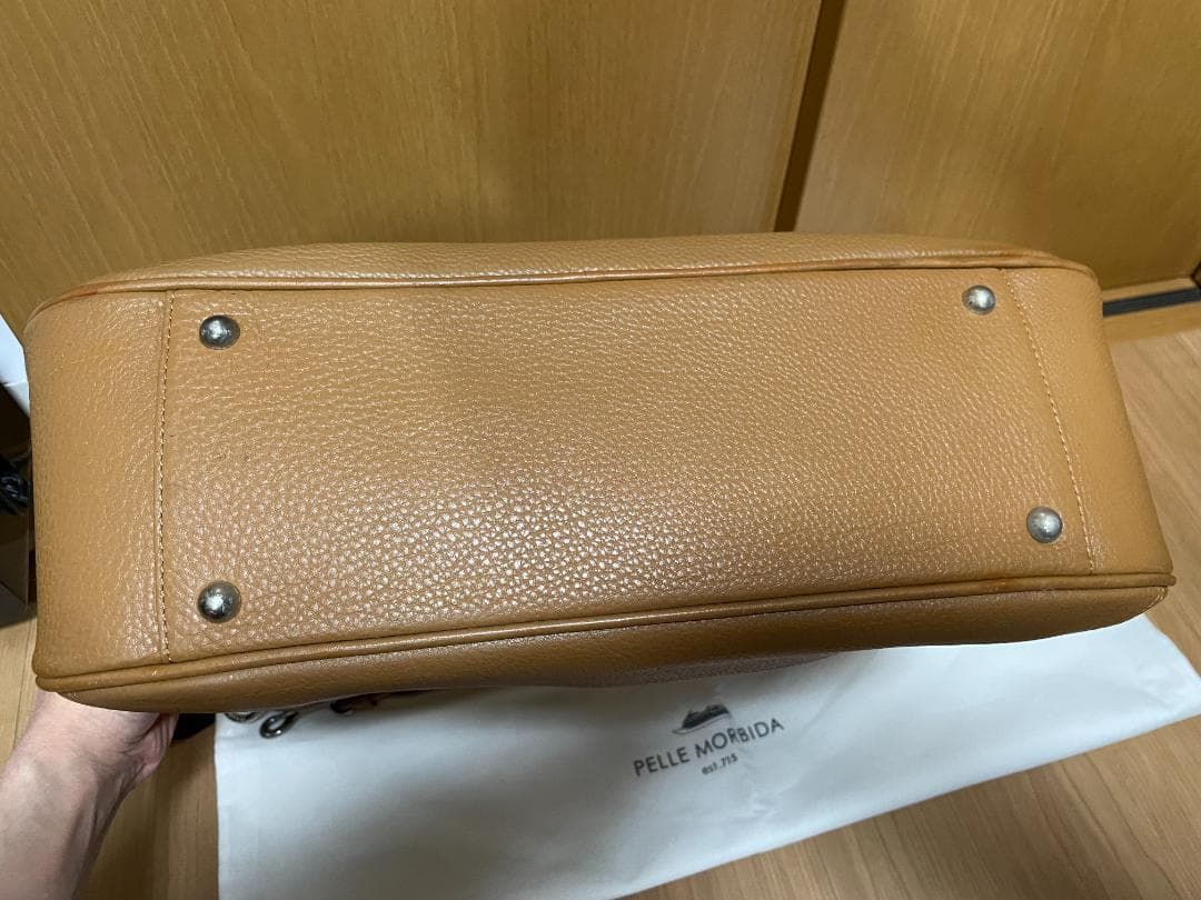 PELLE MORBIDA エディターズバッグ　ショルダーバッグ　本革 レザー