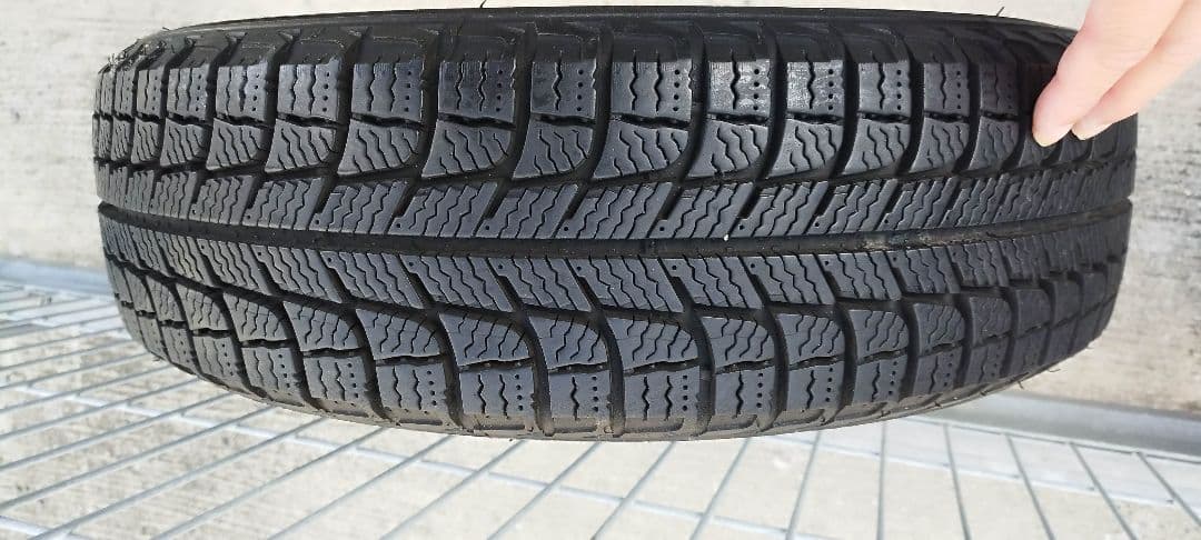 14インチ　軽自動車用　　　　引取限定　スタッドレス、アルミホイール　4本