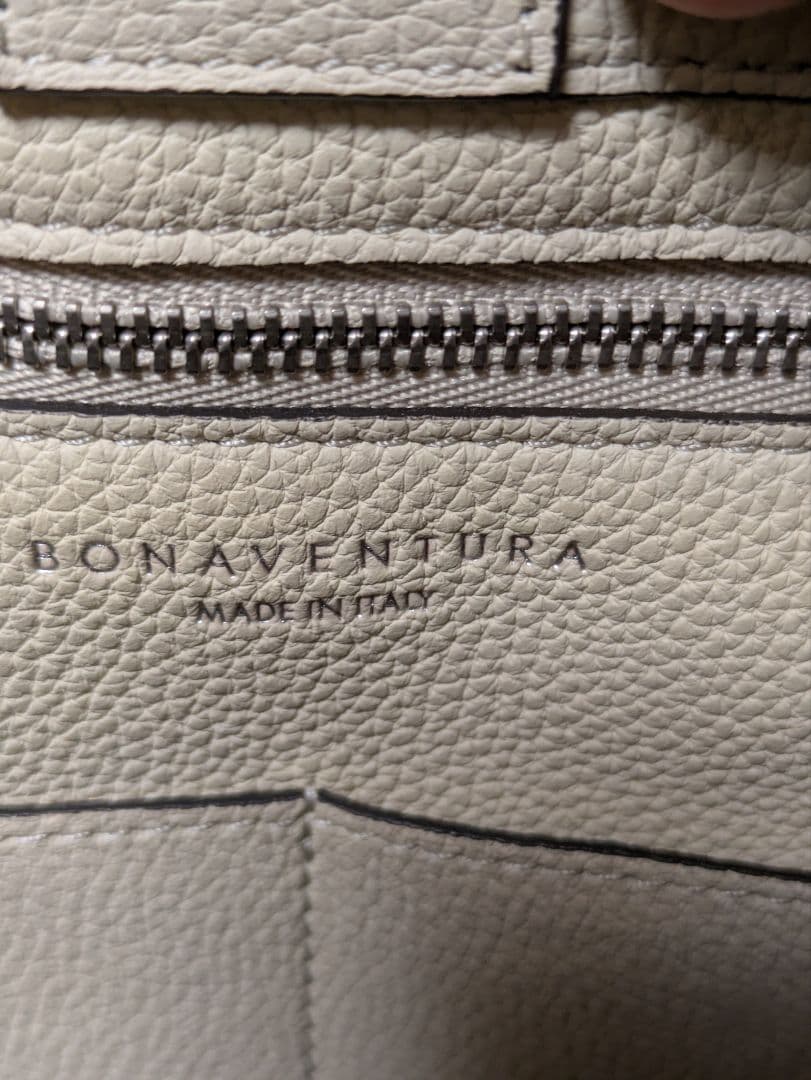 BONAVENTURA ミアトートアイボリー シュリンクレザー バッグ