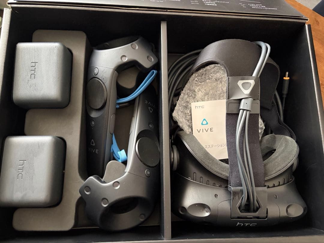 【美品】VR HTC VIVE VRヘッドセット + コントローラー
