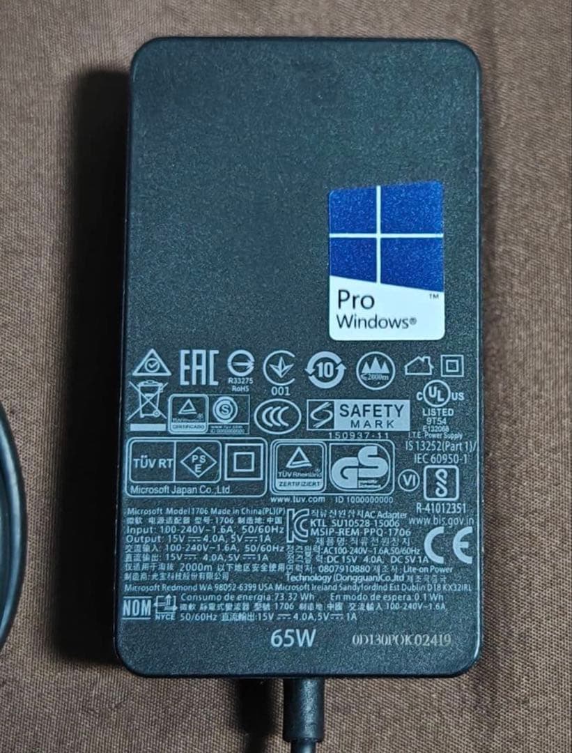 Windowsノート本体 Surface Laptop Go (i5/16GB/256GB)