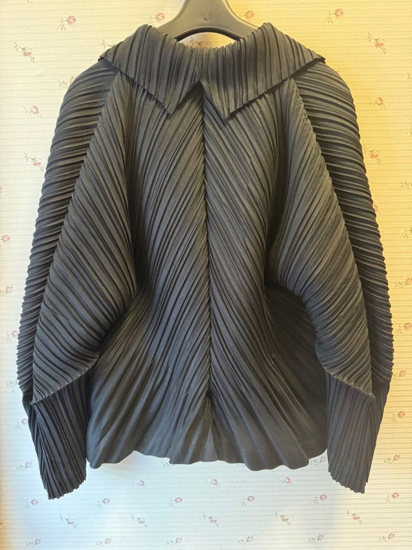 ISSEY MIYAKE ジャケット 黒
