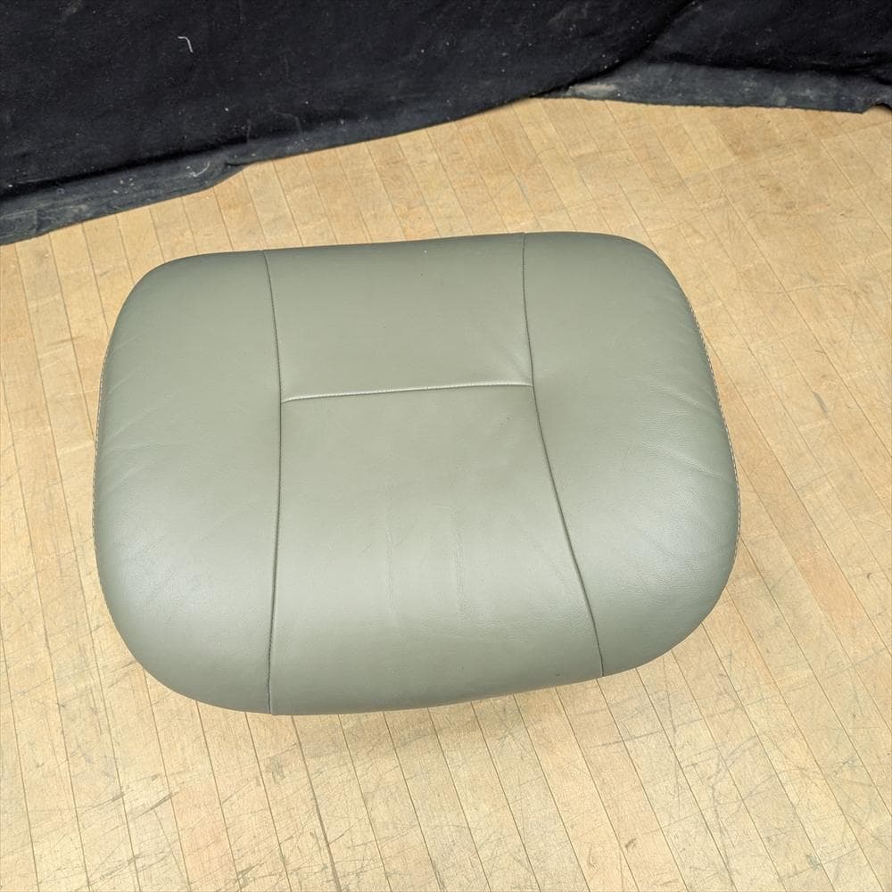 カリモク　本革　オットマン　スツール　腰掛け　ソファ　一人掛け　1P　リビング