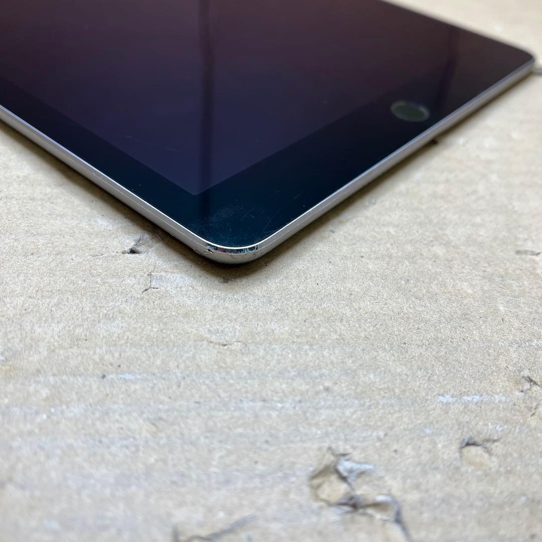 訳ありiPad Air 2 Wi-Fi + Cellular 32GB シルバー