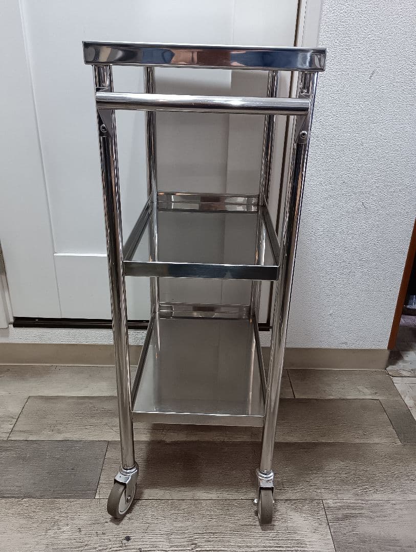 タカラベルモントステンレス3段ワゴン②