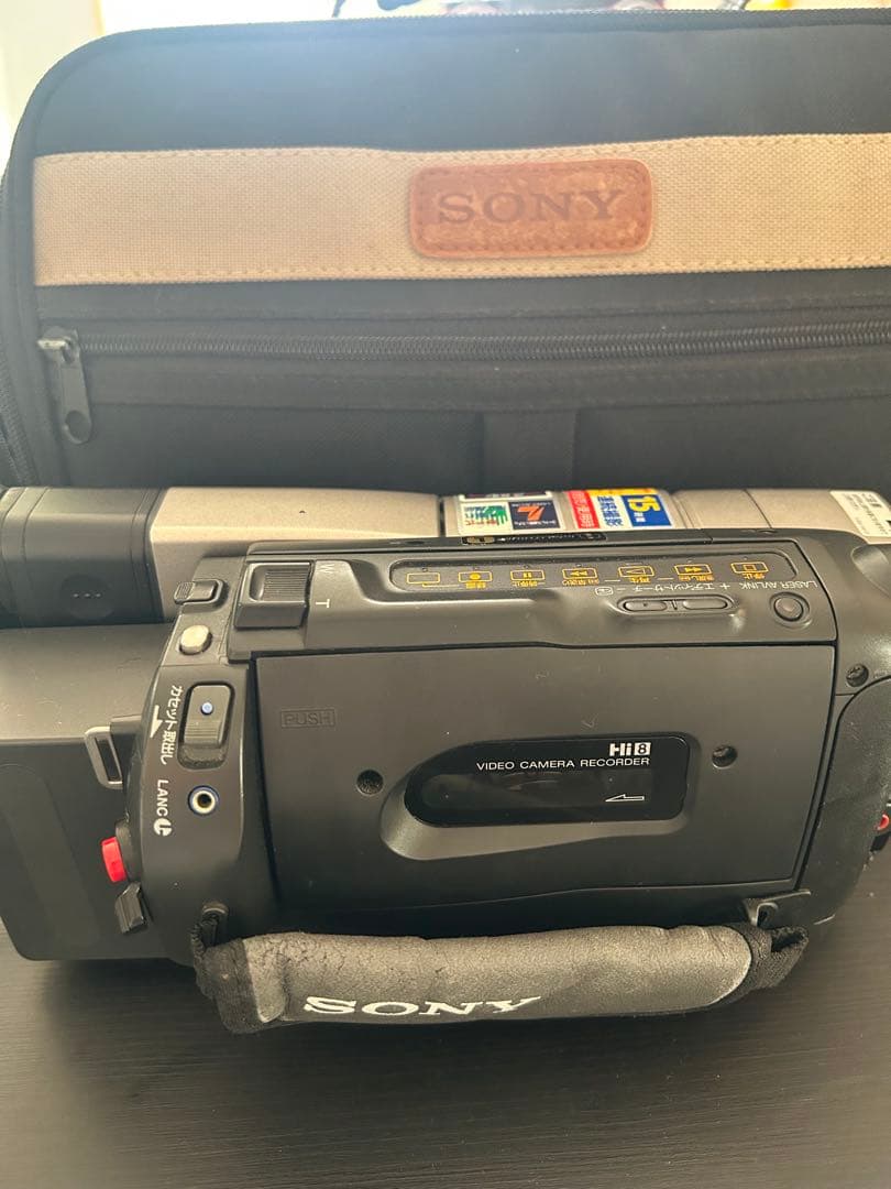 SONY Handycam 80倍ズーム Hi8